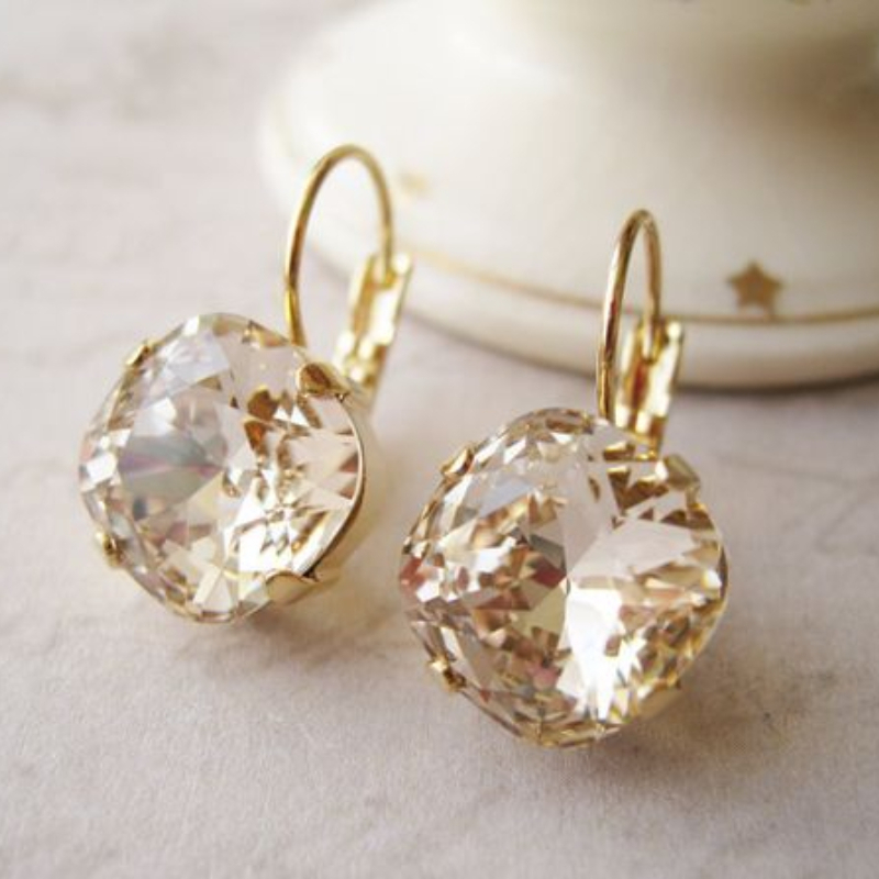 Women Formal Event Wear - Anting-anting berbentuk cakar yang elegan dengan